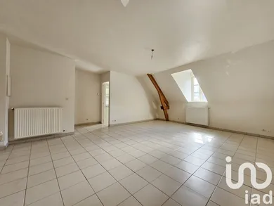 Apartment in Maintenon (28130)