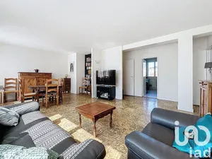 Apartment at Arcueil (94110)