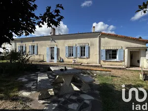 Maison traditionnelle à Coux (17130)