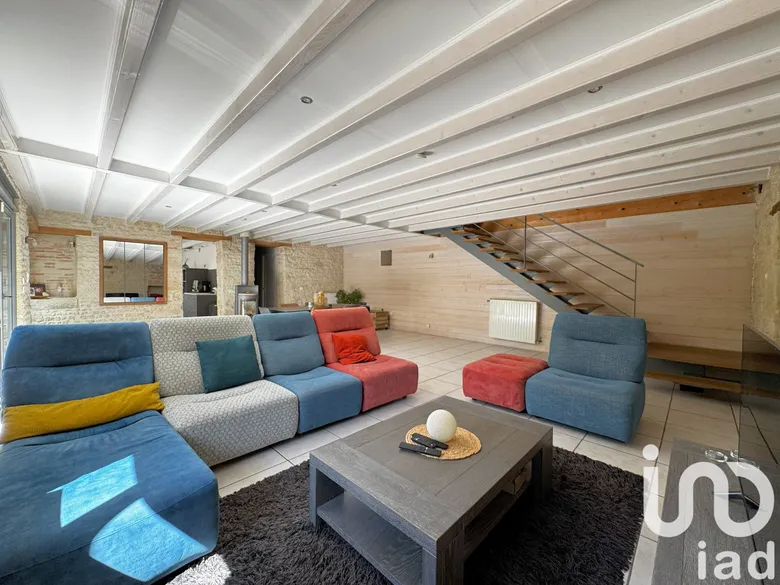 Maison 6 pièces 190 m² · à Fontenay-le-Comte · 190 m² · 389 500 €