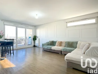 Apartment at Bobigny (93000)