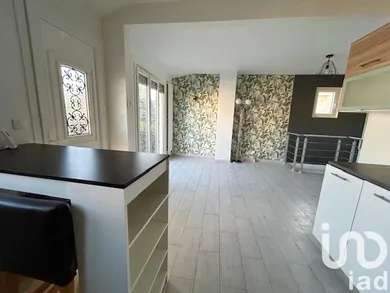 House at Villecresnes (94440)