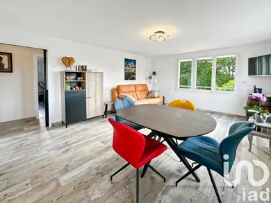 House at Lailly (89190)