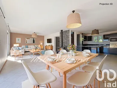 House at Sainte-Pazanne (44680)