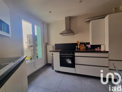 Apartment in Grenoble (38000)