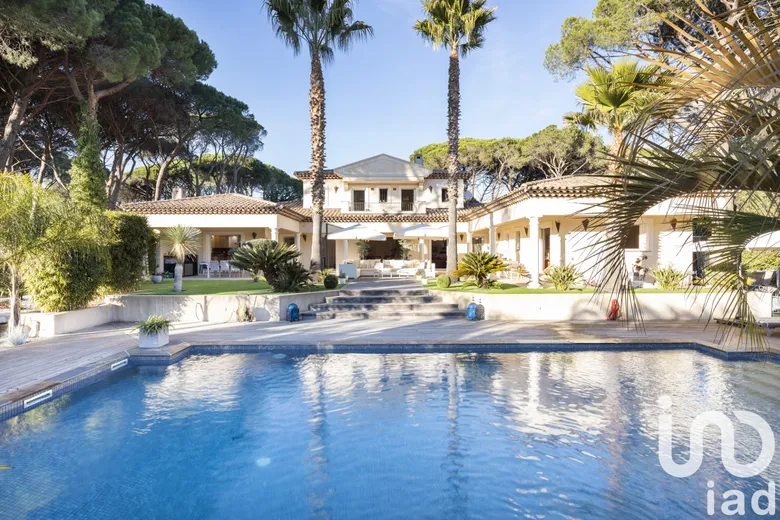Maison 8 pièces 300 m² · à Saint-Raphaël · 300 m² · 2 390 000 €