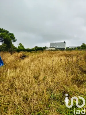 Land at Plomeur  (29120)