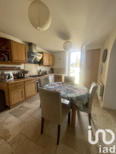 Townhouse at Sénas (13560)