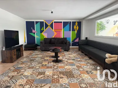 Mansion at Pernois (80670)