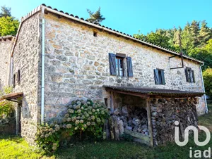 Maison traditionnelle à Saint-Basile (07270)