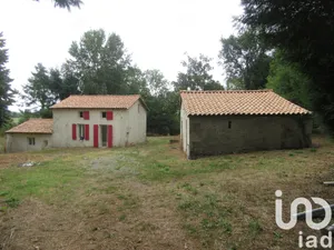 Longere in Moncoutant (79320)