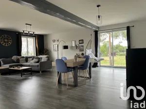 Park home at Lezay (79120)