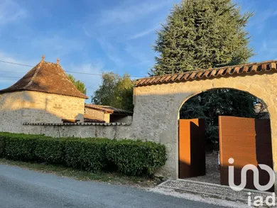 Maison de campagne à Gensac (33890)