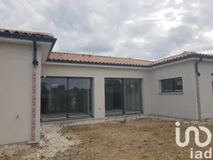 House at Parempuyre (33290)