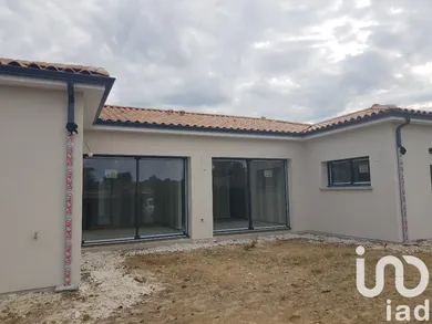 House at Parempuyre (33290)