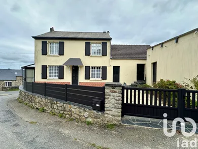 House at Bricquebec (50260)