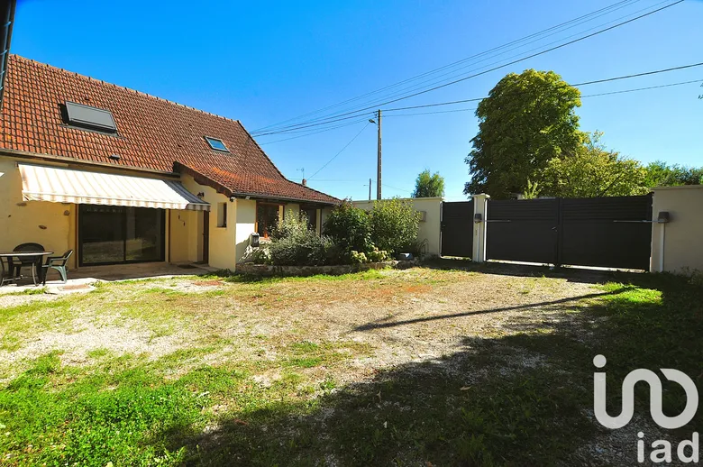 Maison 6 pièces 150 m² · à Saint-Martin-de-Bossenay · 150 m² · 164 500 €