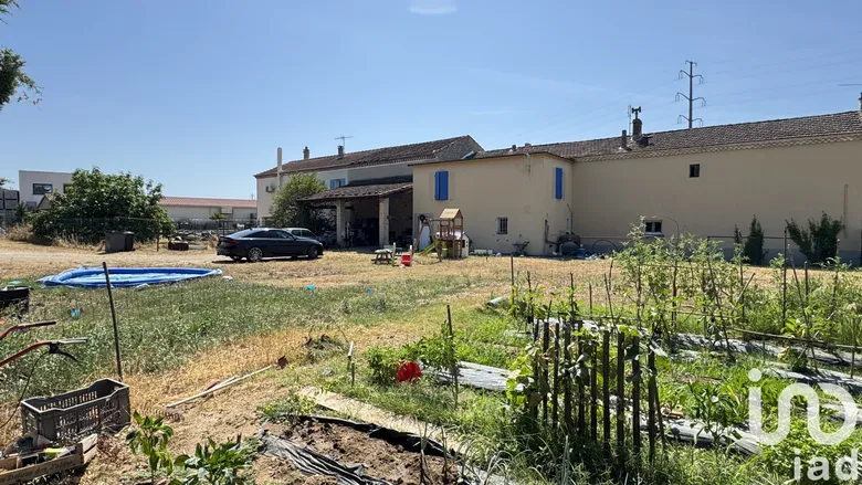 Maison 4 pièces 145 m² · à Carpentras · 145 m² · 220 000 €