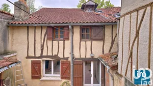 Village house at Lannepax (32190)
