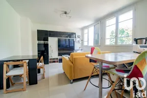Apartment at Créteil (94000)