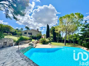 Architectural house in Nîmes (30000)