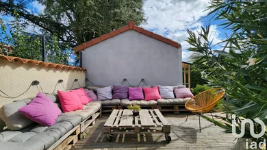 Traditional house at Millery (69390)