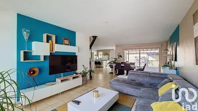 Traditional house at Millery (69390)