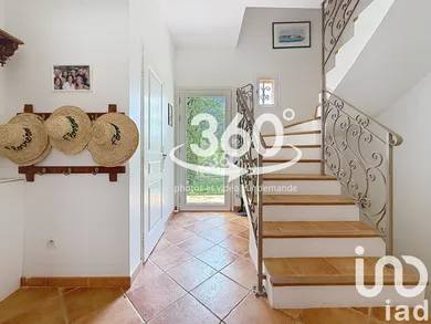 Bastide à Cuers (83390)