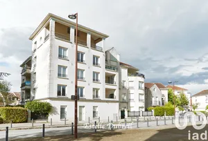 Apartment at Guyancourt (78280)