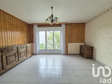 Detached house in Saint-Florentin (89600)