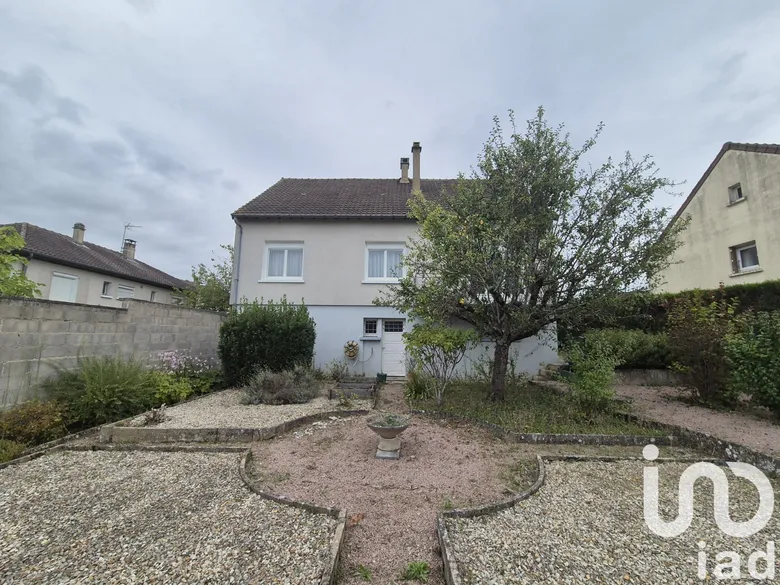 Maison 4 pièces 89 m² · à Saint-Florentin · 88,9 m² · 108 000 €