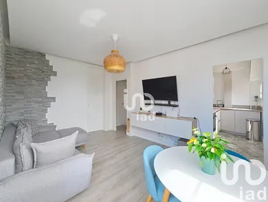 Apartment in Suresnes (92150)