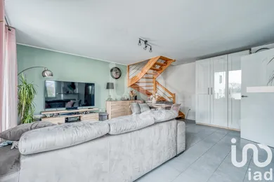 Apartment in Villeneuve-le-Comte (77174)