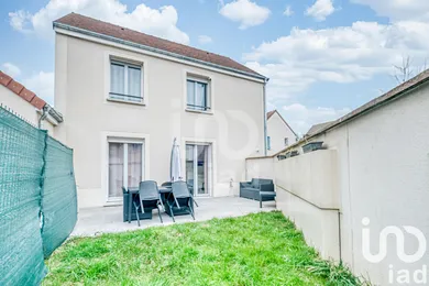 Apartment in Villeneuve-le-Comte (77174)