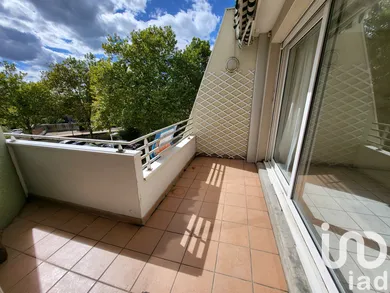 Apartment at Saint-Genest-Lerpt (42530)