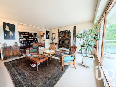 Appartement à Enghien-les-Bains (95880)