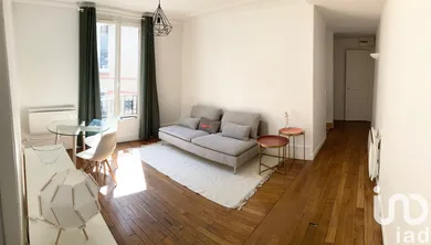 Apartment in Paris (75015)
