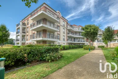 Apartment at Le Plessis-Belleville (60330)