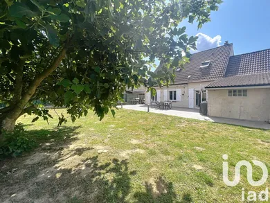 Maison à Les Chapelles-Bourbon (77610)