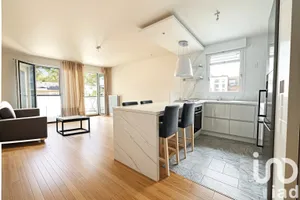 Apartment at Rueil-Malmaison (92500)