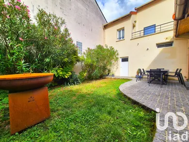 House in Créteil (94000)