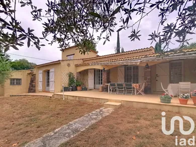 Maison traditionnelle à Tourrettes (83440)