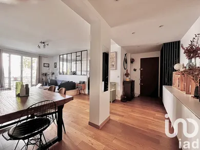 Apartment at Paris (75020)