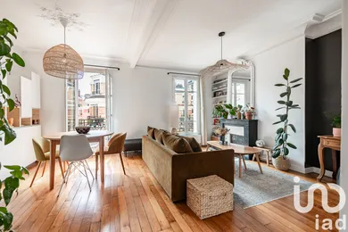 Apartment at Paris (75018)