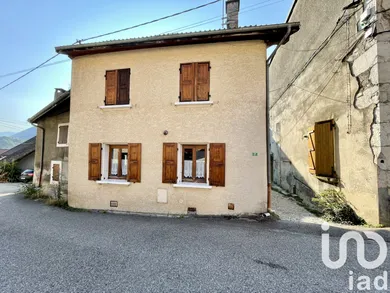 House at Le Gua (38450)