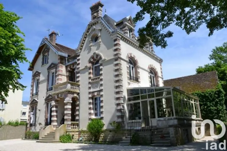 Maison 12 pièces 350 m² · à Sens · 350 m² · 1 100 000 €