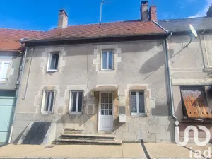 Village house at Arnac-la-Poste (87160)