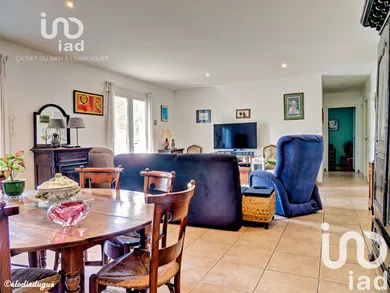 House at Macau (33460)