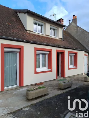 House at Vitry-sur-Loire (71140)