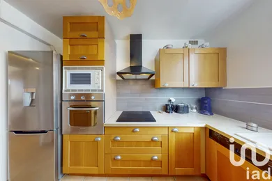 Apartment in Bandol (83150)